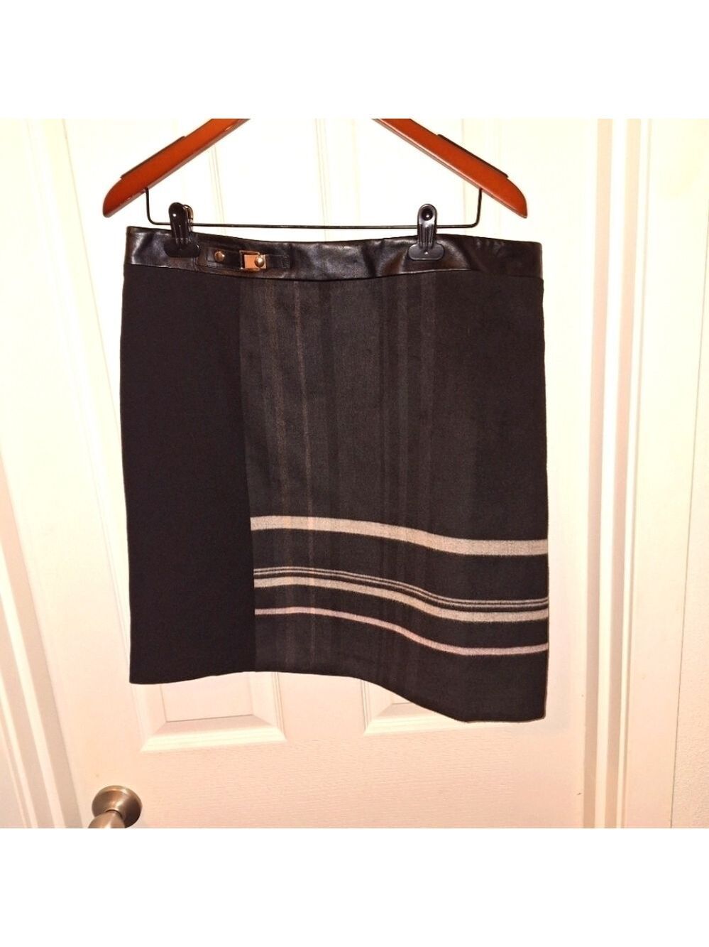 White House Black Market Skirt Size 14